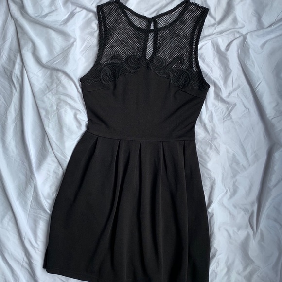Forever 21 Black Pleated Mesh Mini Dress - Picture 2 of 6